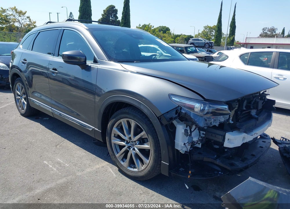 2018 MAZDA CX-9 SIGNATURE VIN: JM3TCBEY1J0233313
