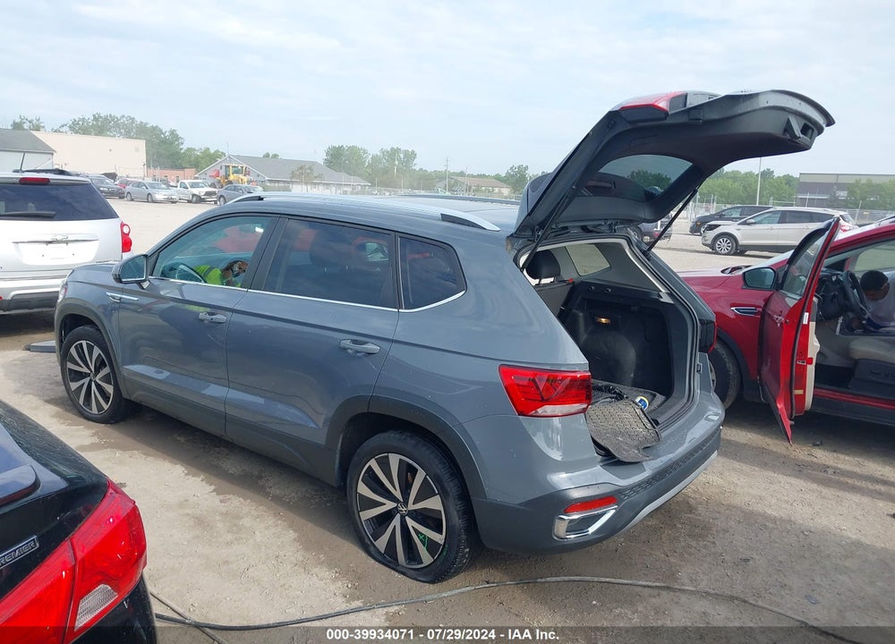 2022 VOLKSWAGEN TAOS 1.5T SE VIN: 3VVLX7B2XNM037840