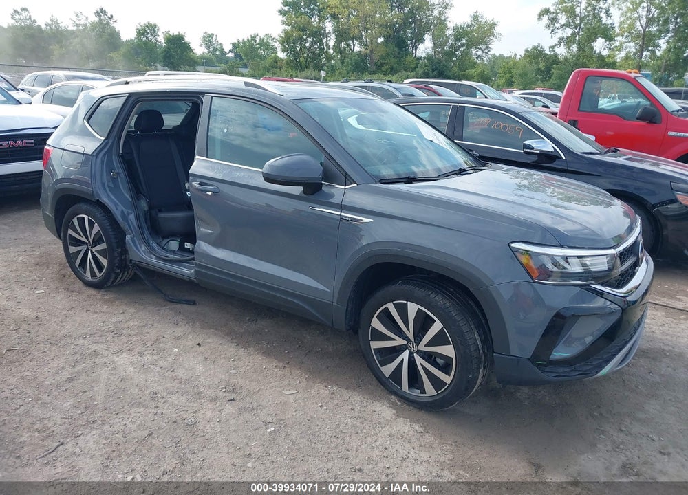2022 VOLKSWAGEN TAOS 1.5T SE VIN: 3VVLX7B2XNM037840