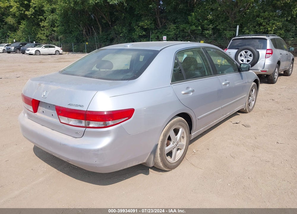 2004 HONDA ACCORD 2.4 EX VIN: 1HGCM56824A036155