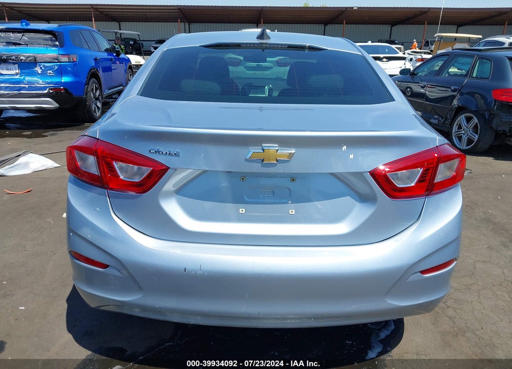 2018 CHEVROLET CRUZE LS AUTO VIN: 1G1BC5SM6J7211332