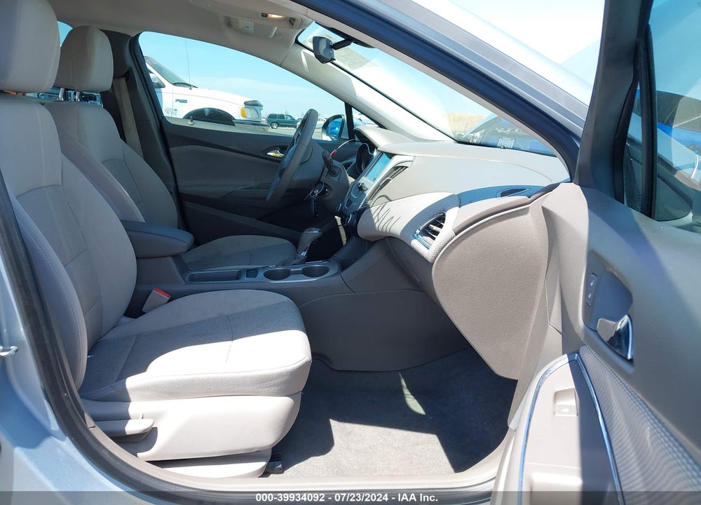 2018 CHEVROLET CRUZE LS AUTO VIN: 1G1BC5SM6J7211332