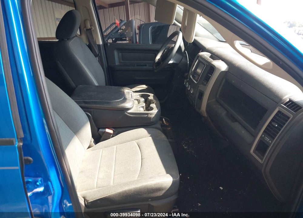 2023 RAM 1500 CLASSIC TRADESMAN 4X4 5'7 BOX VIN: 3C6RR7KG3PG664063