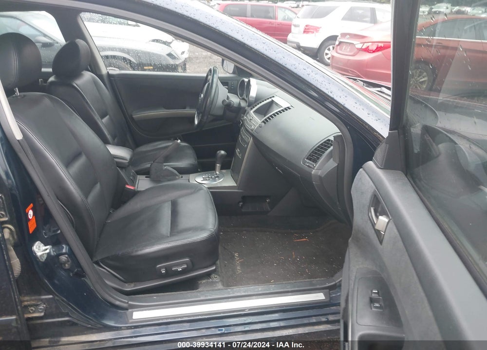 2004 NISSAN MAXIMA 3.5 SE VIN: 1N4BA41E44C837741