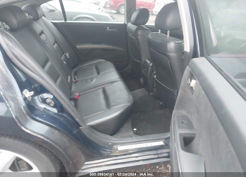 2004 NISSAN MAXIMA 3.5 SE VIN: 1N4BA41E44C837741