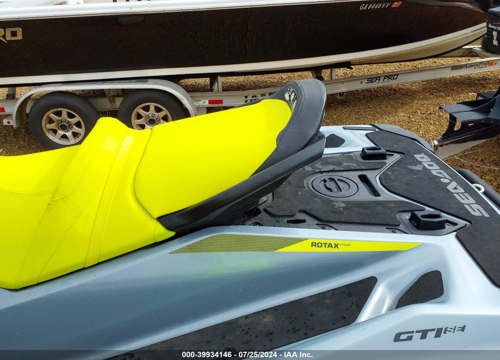 2021 SEA DOO GTI VIN: YDV97004F121