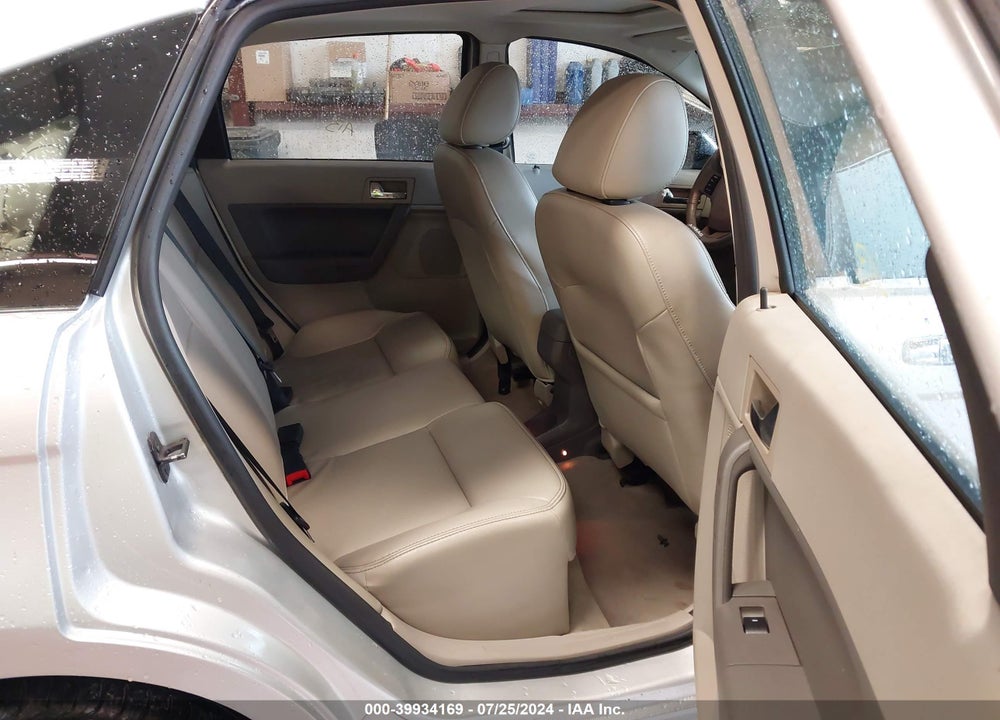 2011 FORD FOCUS SEL VIN: 1FAHP3HN1BW124994