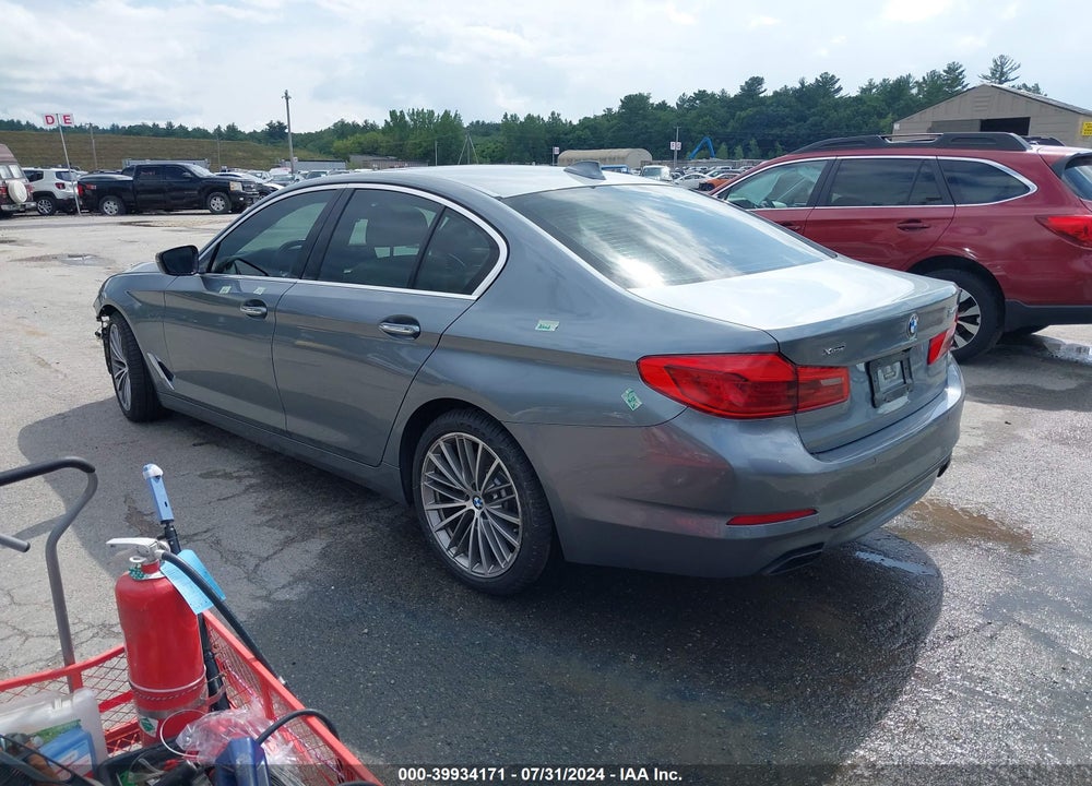 2018 BMW 540I XDRIVE VIN: WBAJE7C51JWD49611