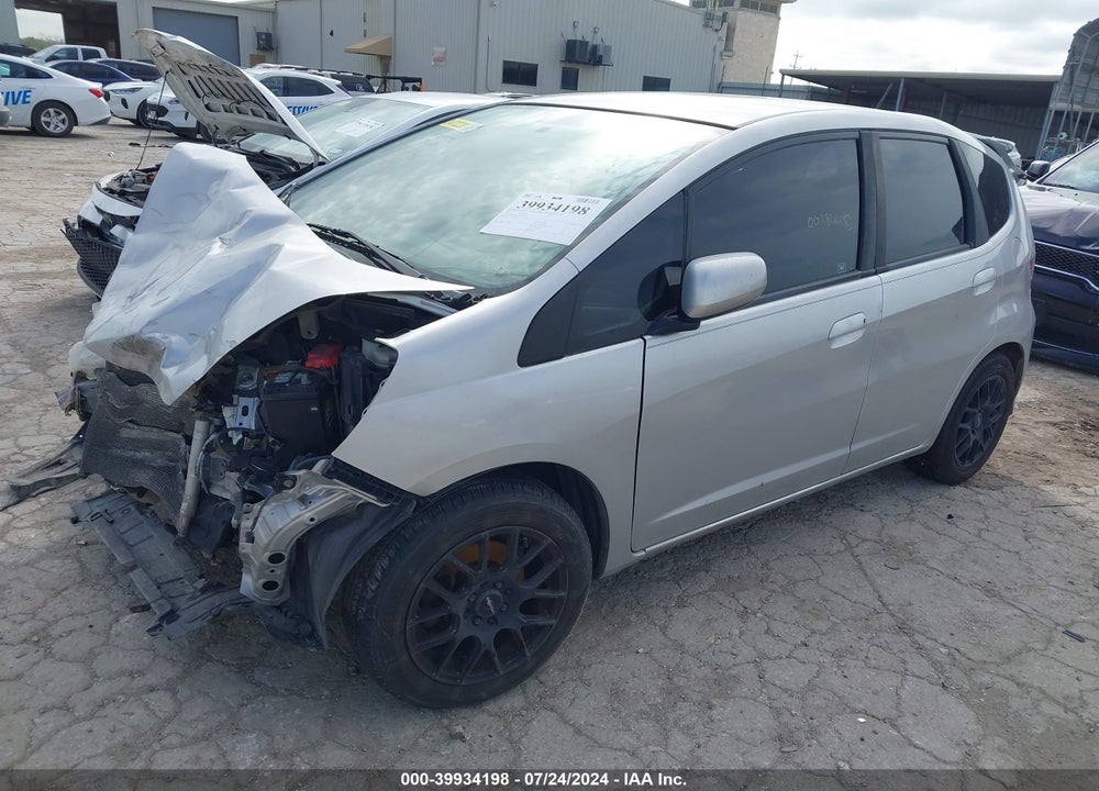 2012 HONDA FIT VIN: JHMGE8H32CC001844