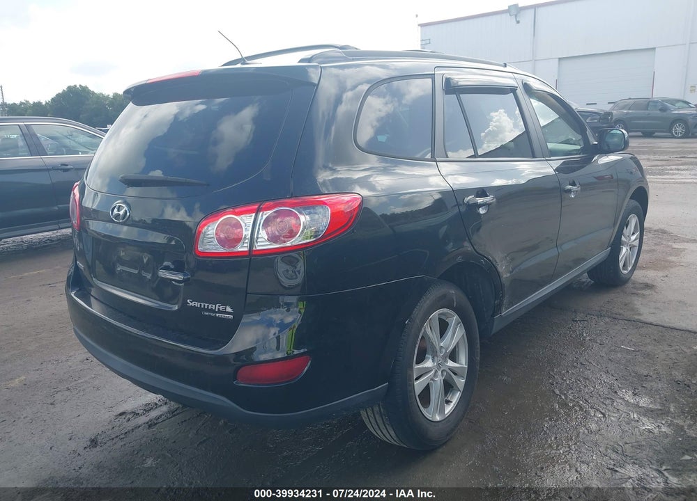 2011 HYUNDAI SANTA FE VIN: 5XYZKDAG7BG063145