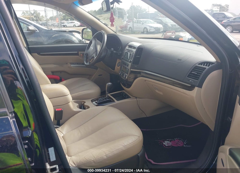 2011 HYUNDAI SANTA FE VIN: 5XYZKDAG7BG063145