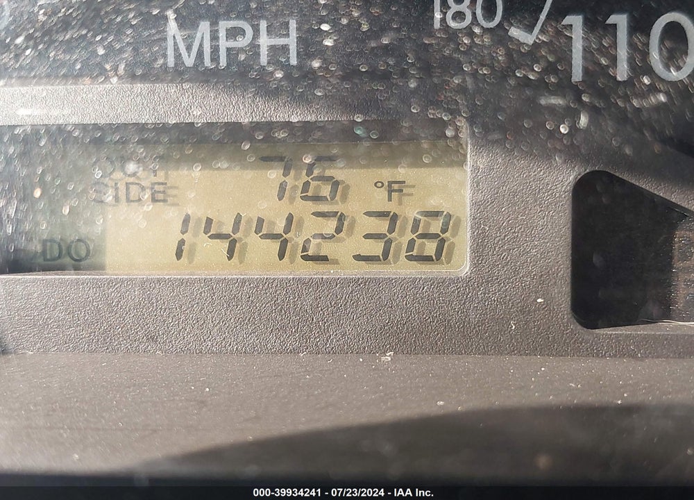 2005 TOYOTA COROLLA CE VIN: 1NXBR32E85Z451679