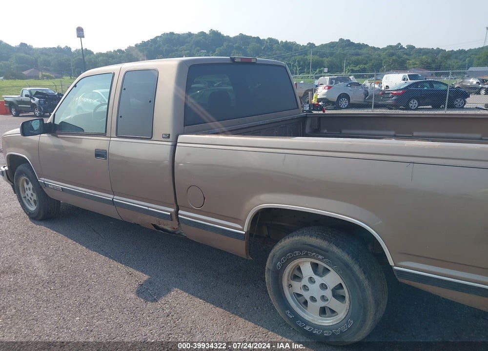 1995 GMC SIERRA C1500 VIN: 2GTEC19K2S1505939