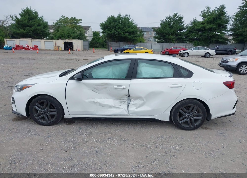 2021 KIA FORTE GT LINE VIN: 3KPF34AD0ME418470