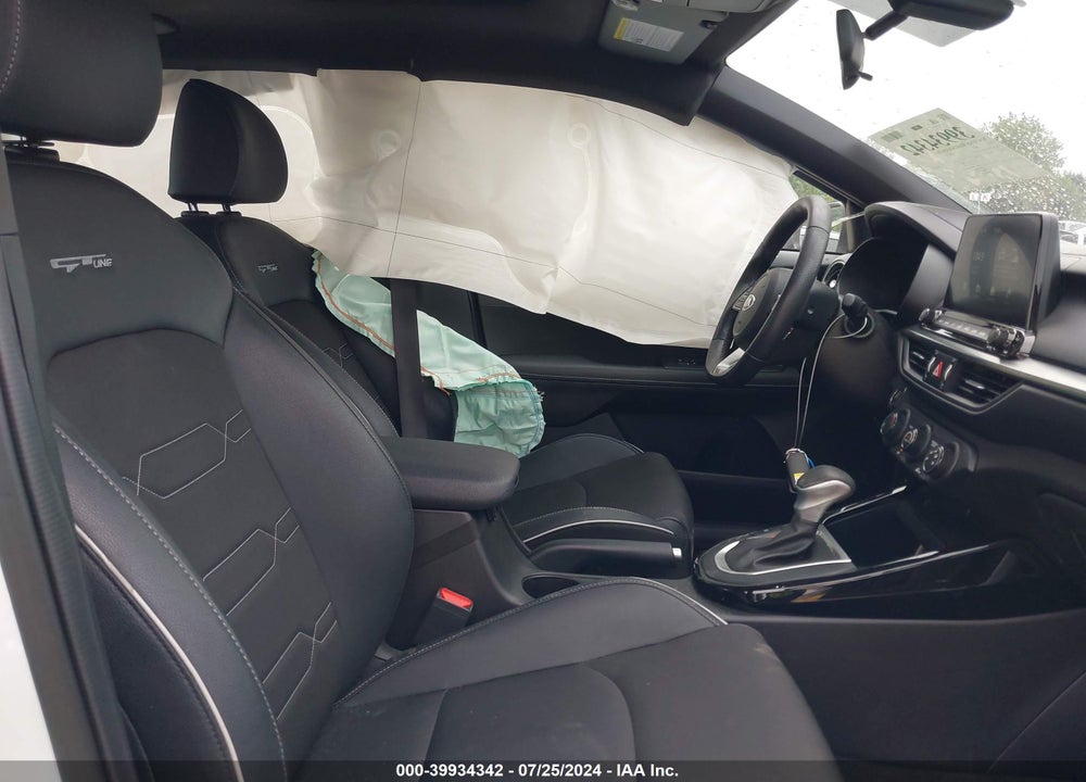 2021 KIA FORTE GT LINE VIN: 3KPF34AD0ME418470