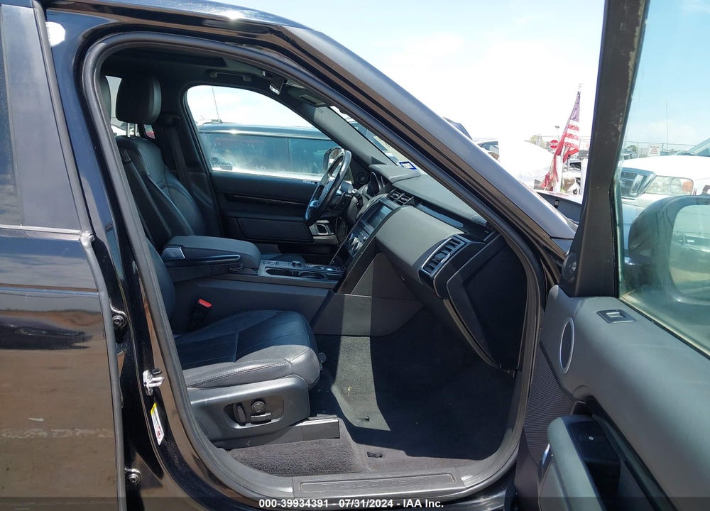 2018 LAND ROVER DISCOVERY SE VIN: SALRG2RV5JA059613