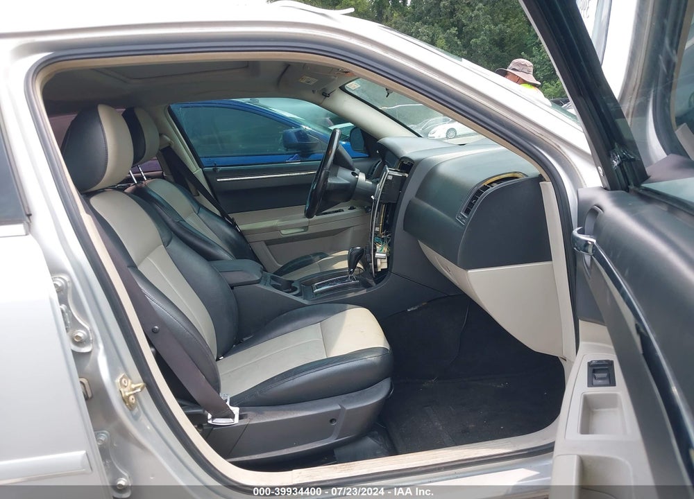 2005 CHRYSLER 300 TOURING VIN: 2C3JA53G55H563981
