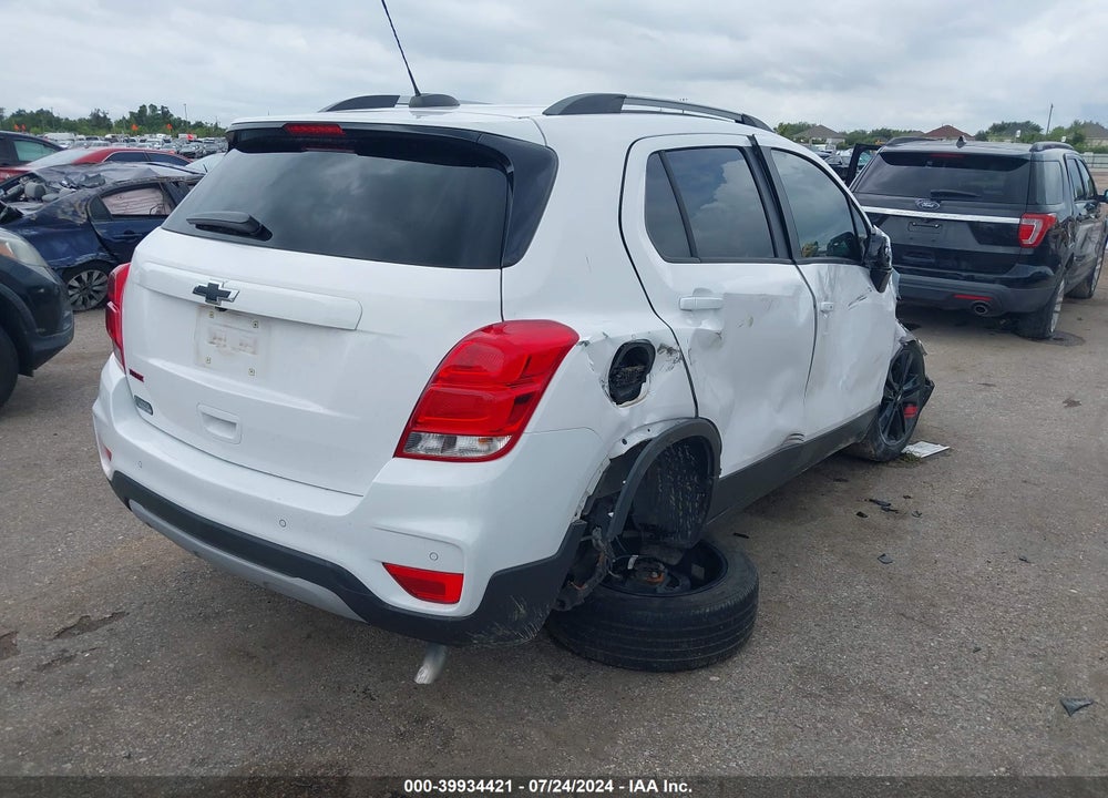 2020 CHEVROLET TRAX FWD LT VIN: 3GNCJLSB8LL315668