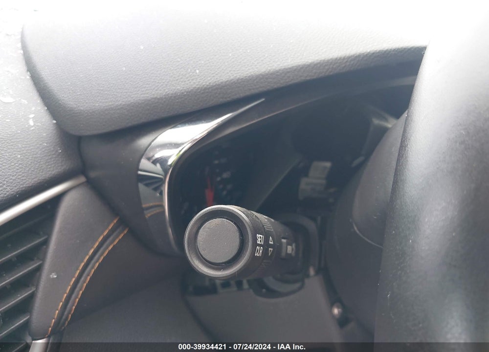 2020 CHEVROLET TRAX FWD LT VIN: 3GNCJLSB8LL315668
