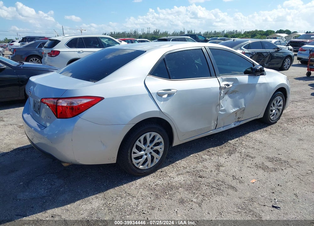 2018 TOYOTA COROLLA LE VIN: 5YFBURHE4JP801734