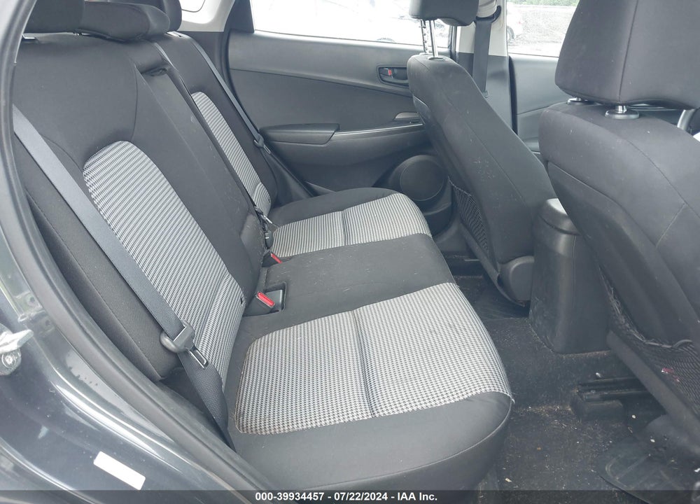 2019 HYUNDAI KONA SE VIN: KM8K12AA2KU252655