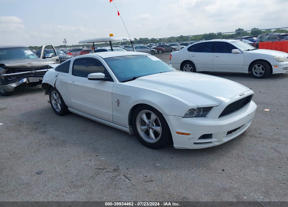 2014 FORD MUSTANG V6 PREMIUM VIN: 1ZVBP8AM3E5221149
