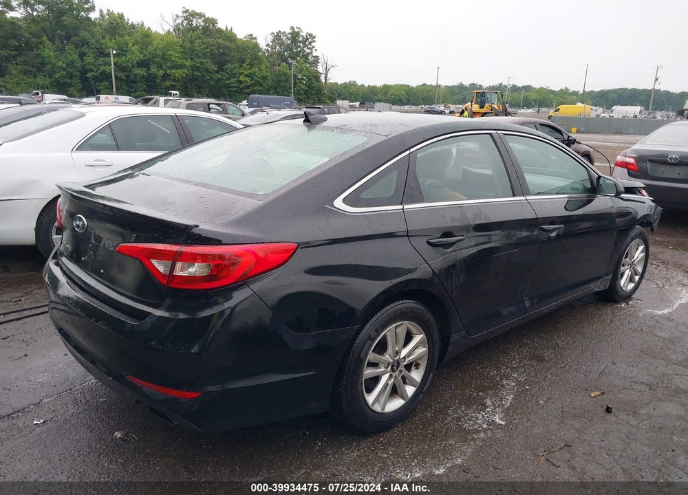 2016 HYUNDAI SONATA SE VIN: 5NPE24AF6GH272348