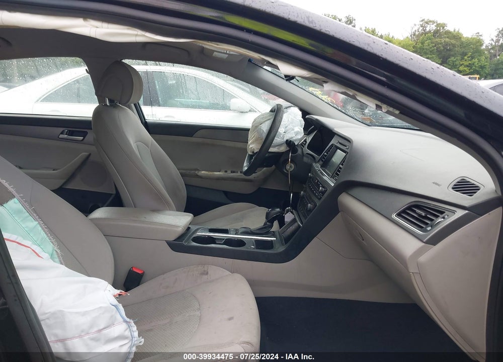 2016 HYUNDAI SONATA SE VIN: 5NPE24AF6GH272348