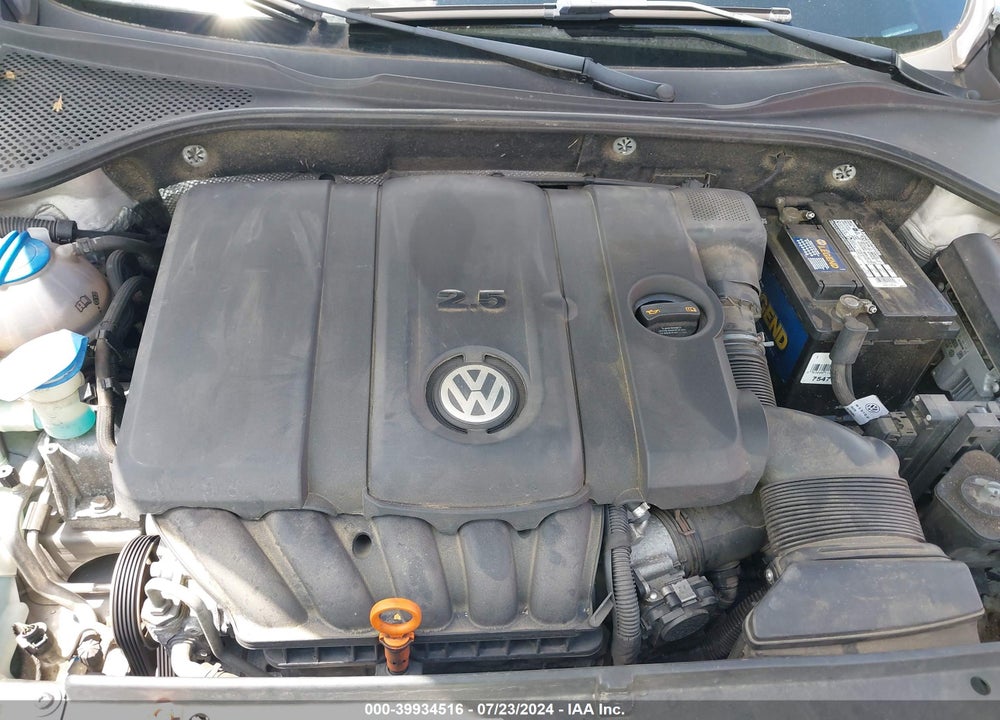 2012 VOLKSWAGEN PASSAT 2.5L SE VIN: 1VWBP7A33CC014416