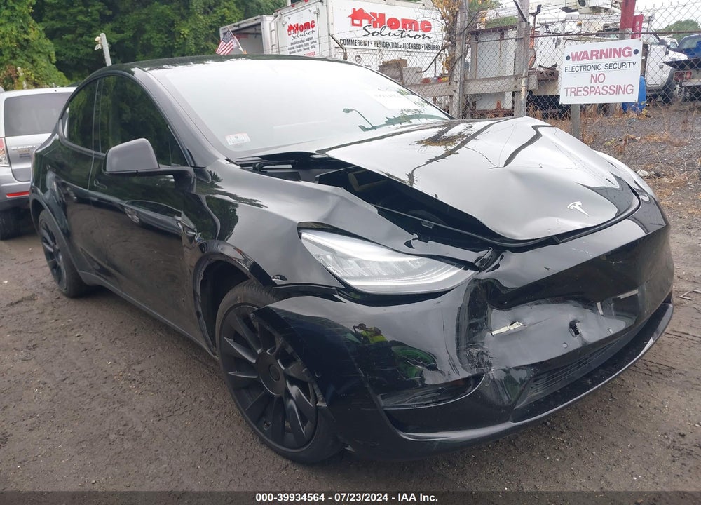 2020 TESLA MODEL Y LONG RANGE DUAL MOTOR ALL-WHEEL DRIVE VIN: 5YJYGDEE4LF033812