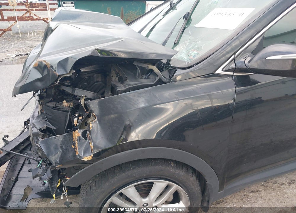 2013 HYUNDAI SANTA FE VIN: 5XYZWDLA2DG026701