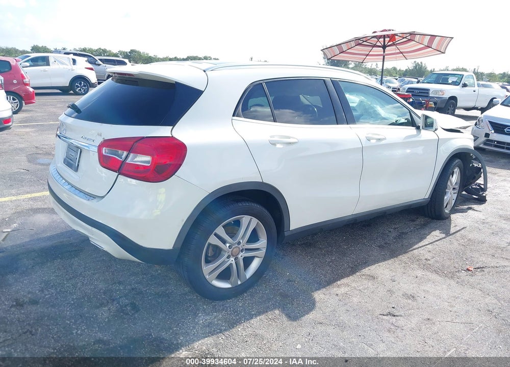 2015 MERCEDES-BENZ GLA 250 4MATIC VIN: WDCTG4GB7FJ040760