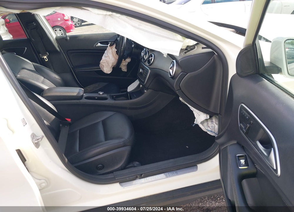 2015 MERCEDES-BENZ GLA 250 4MATIC VIN: WDCTG4GB7FJ040760