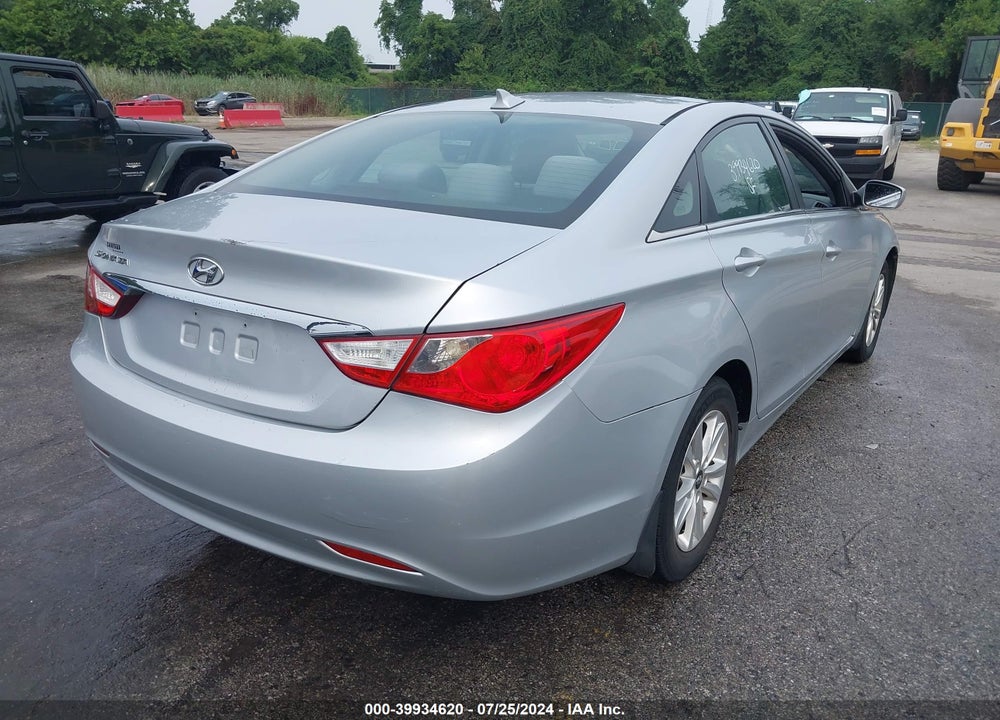 2012 HYUNDAI SONATA GLS VIN: 5NPEB4ACXCH490566