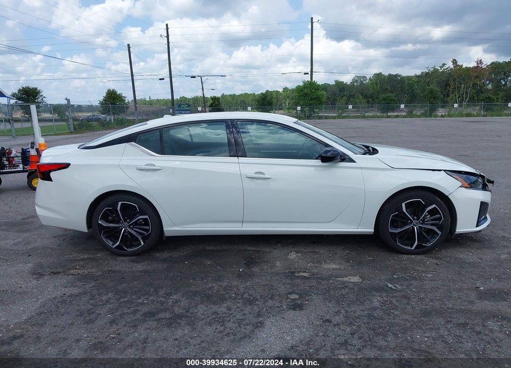 2024 NISSAN ALTIMA SR FWD VIN: 1N4BL4CV2RN373139