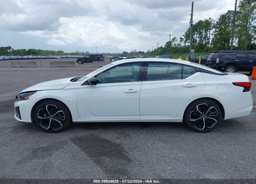 2024 NISSAN ALTIMA SR FWD VIN: 1N4BL4CV2RN373139