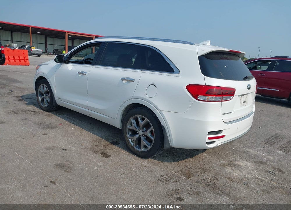 2016 KIA SORENTO 3.3L SX VIN: 5XYPKDA54GG141071