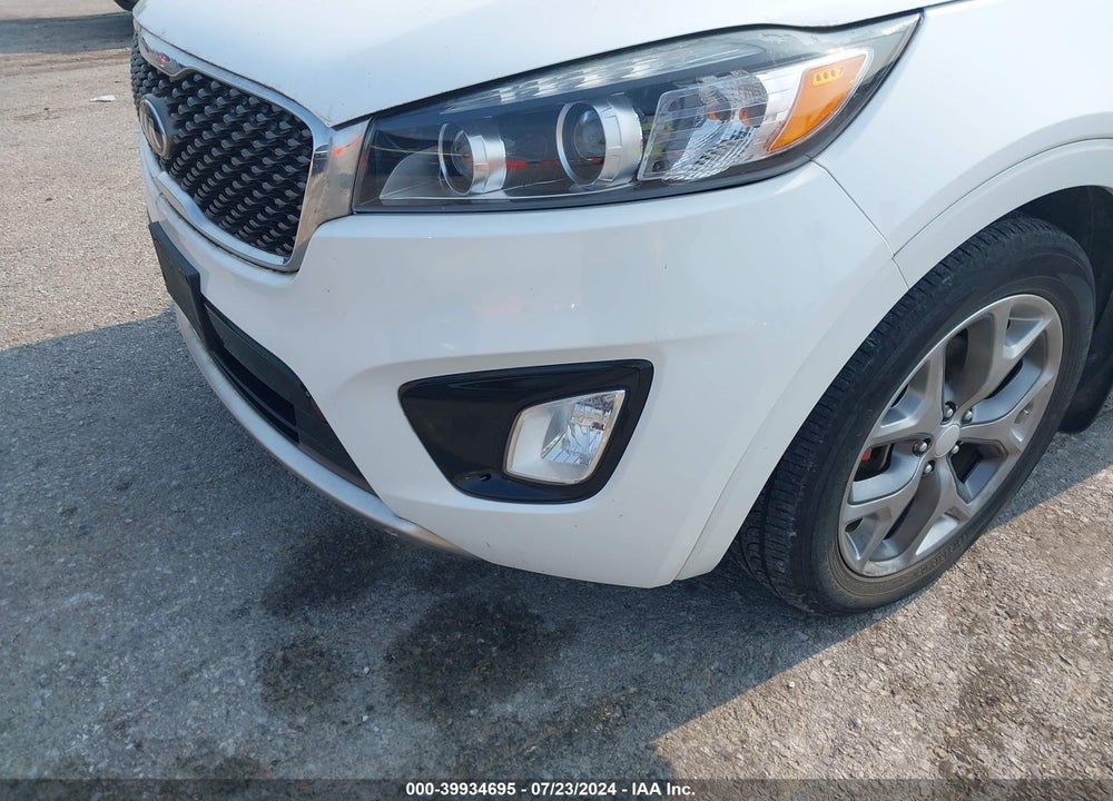 2016 KIA SORENTO 3.3L SX VIN: 5XYPKDA54GG141071