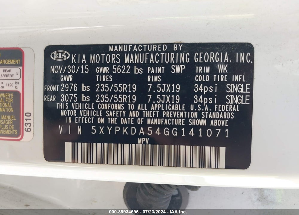 2016 KIA SORENTO 3.3L SX VIN: 5XYPKDA54GG141071