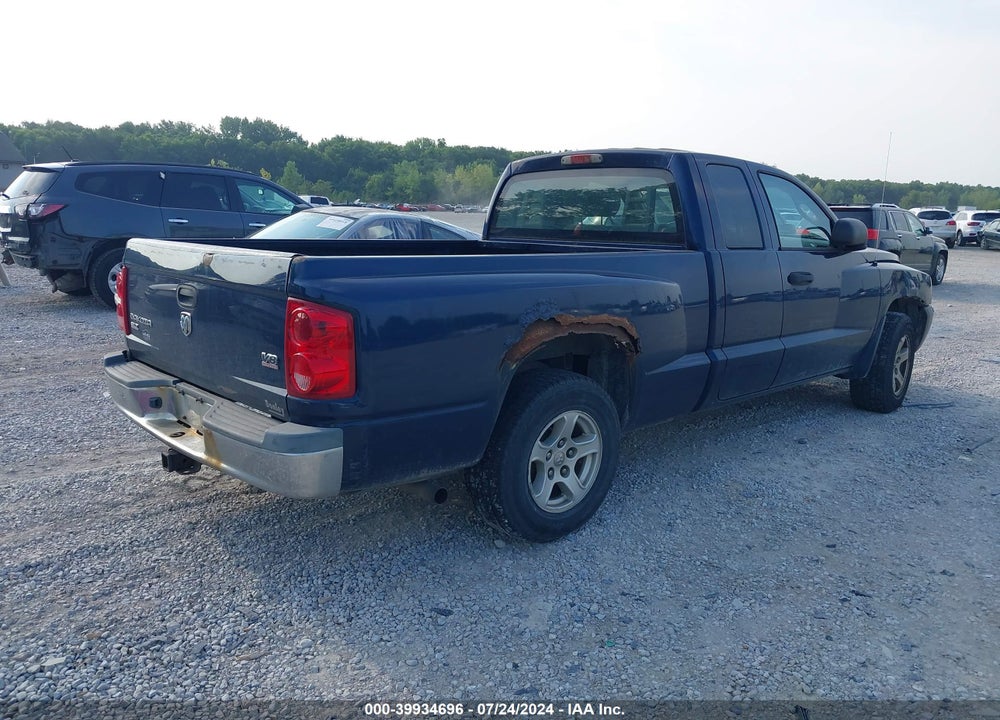 2005 DODGE DAKOTA SLT VIN: 1D7HE42N85S135989