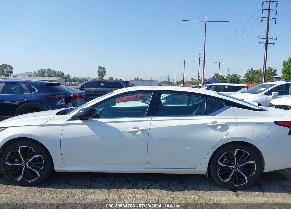 2024 NISSAN ALTIMA SR FWD VIN: 1N4BL4CV6RN372060