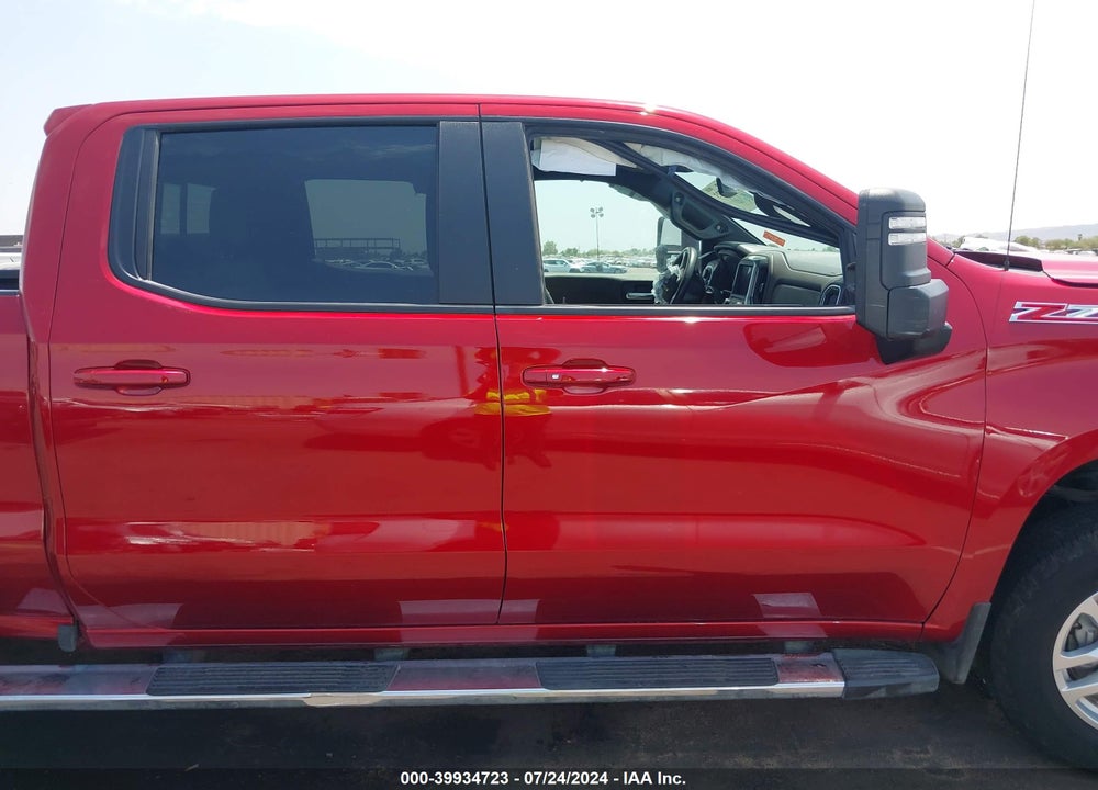 2022 CHEVROLET SILVERADO 1500 LTD 4WD STANDARD BED LT VIN: 1GCUYDED3NZ112503