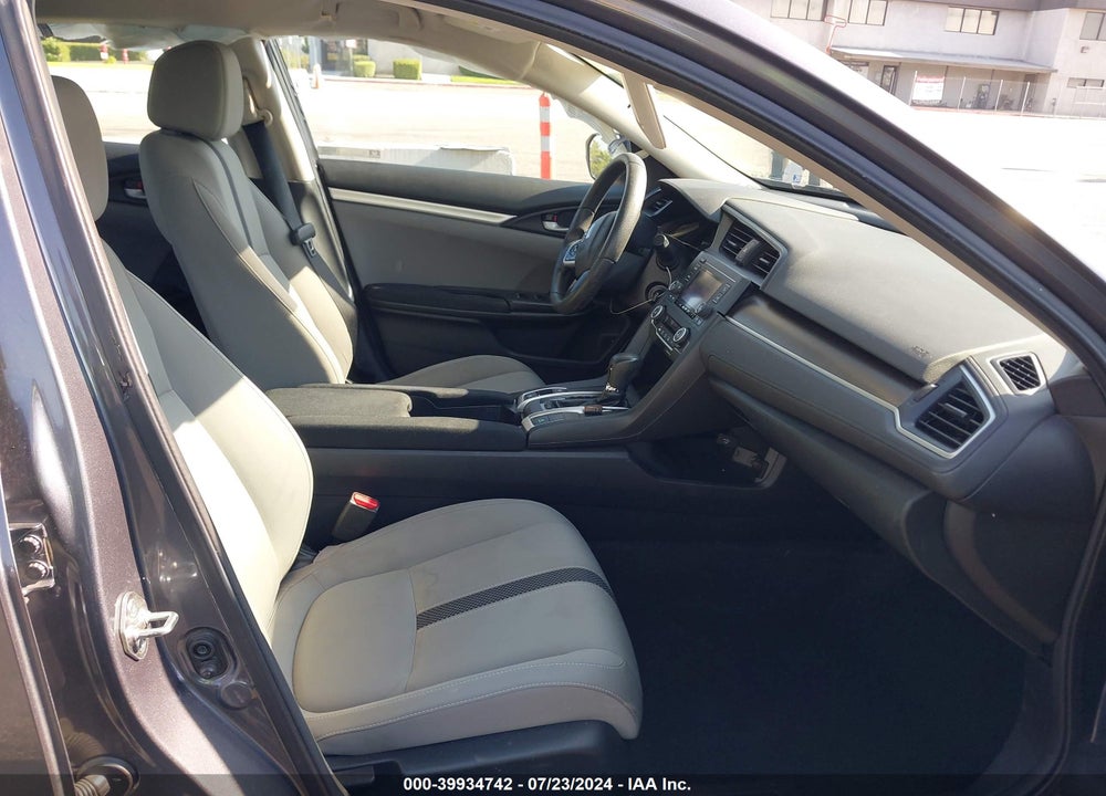 2019 HONDA CIVIC LX VIN: 2HGFC2F69KH541833