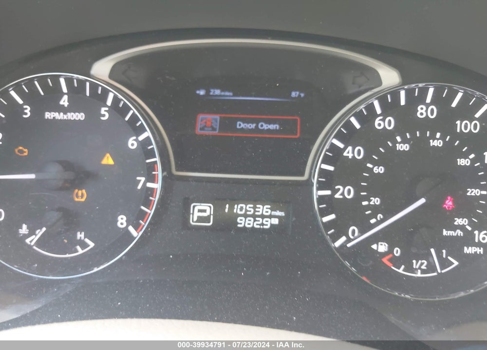 2013 NISSAN PATHFINDER SL VIN: 5N1AR2MN6DC611582