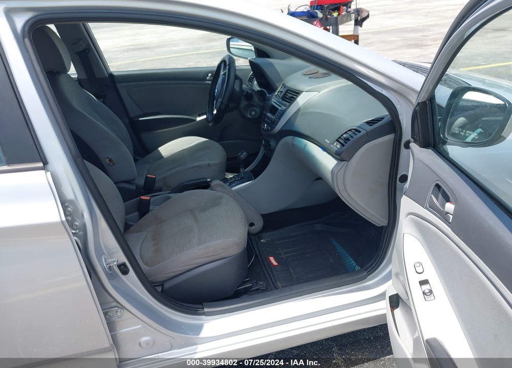 2017 HYUNDAI ACCENT SE VIN: KMHCT4AE1HU290397