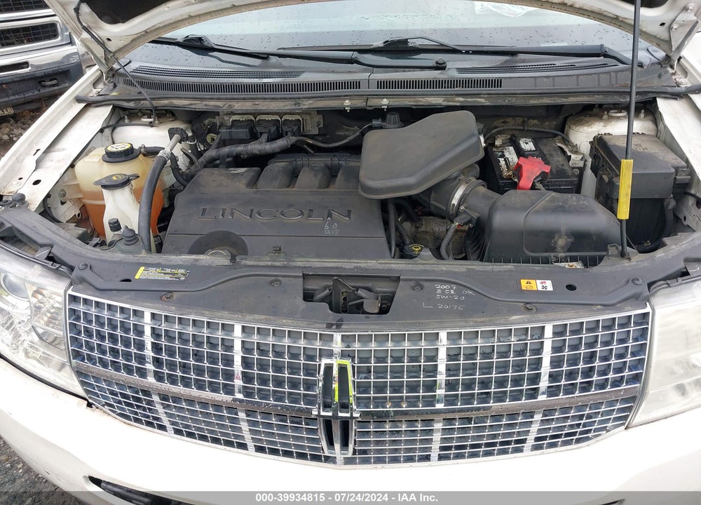 2007 LINCOLN MKX VIN: 2LMDU88C97BJ28457