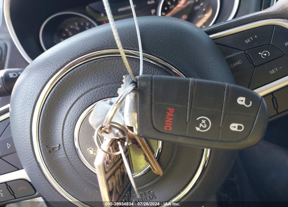 2018 JEEP COMPASS LIMITED 4X4 VIN: 3C4NJDCB9JT330103