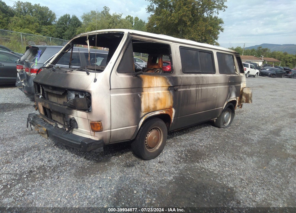 1990 VOLKSWAGEN VANAGON BUS VIN: WV2YB0252LH063369