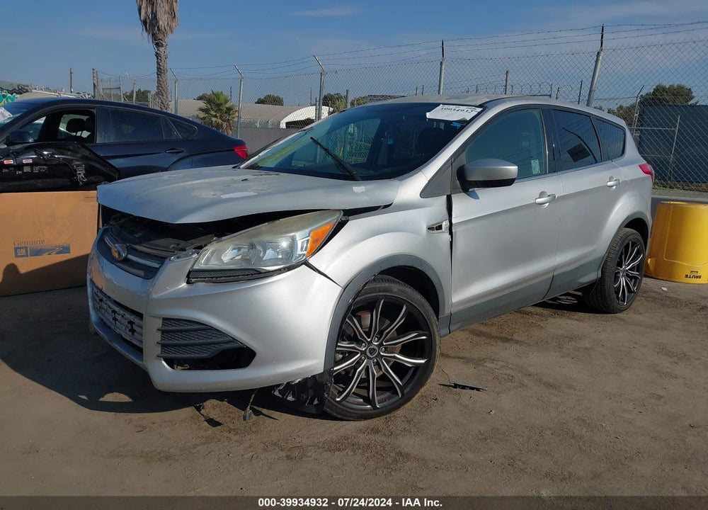 2015 FORD ESCAPE SE VIN: 1FMCU0G93FUA18589