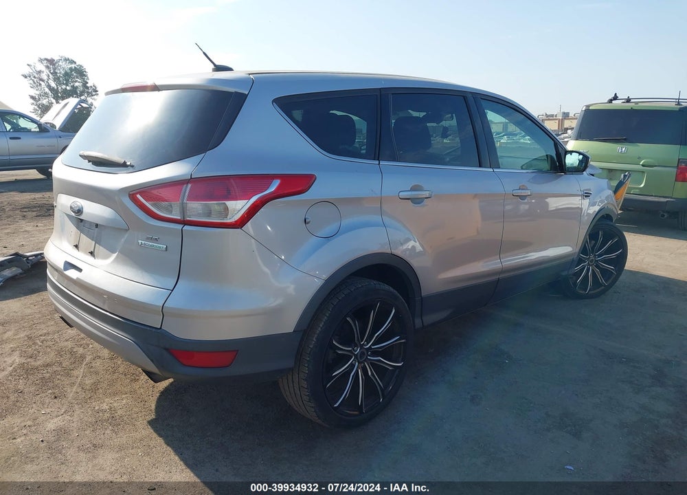 2015 FORD ESCAPE SE VIN: 1FMCU0G93FUA18589